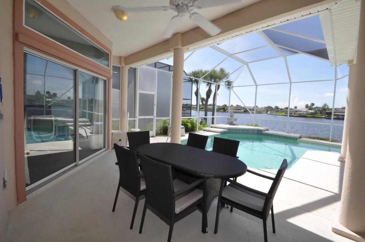 Sunset Bay Beautiful Pool Home - Bring Your Boat Or Jet Ski - Canal With Dock- Sleeps 10 - 4 Bd Palm Coast Bagian luar foto