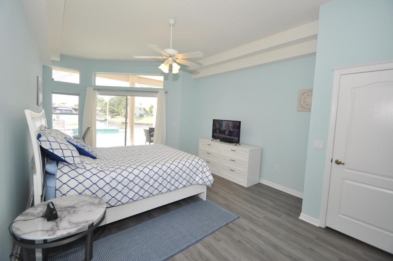 Sunset Bay Beautiful Pool Home - Bring Your Boat Or Jet Ski - Canal With Dock- Sleeps 10 - 4 Bd Palm Coast Bagian luar foto