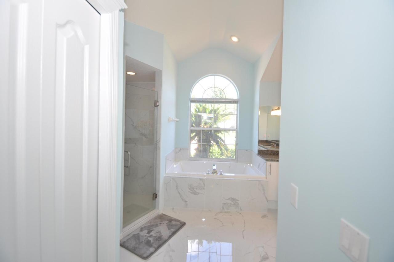 Sunset Bay Beautiful Pool Home - Bring Your Boat Or Jet Ski - Canal With Dock- Sleeps 10 - 4 Bd Palm Coast Bagian luar foto